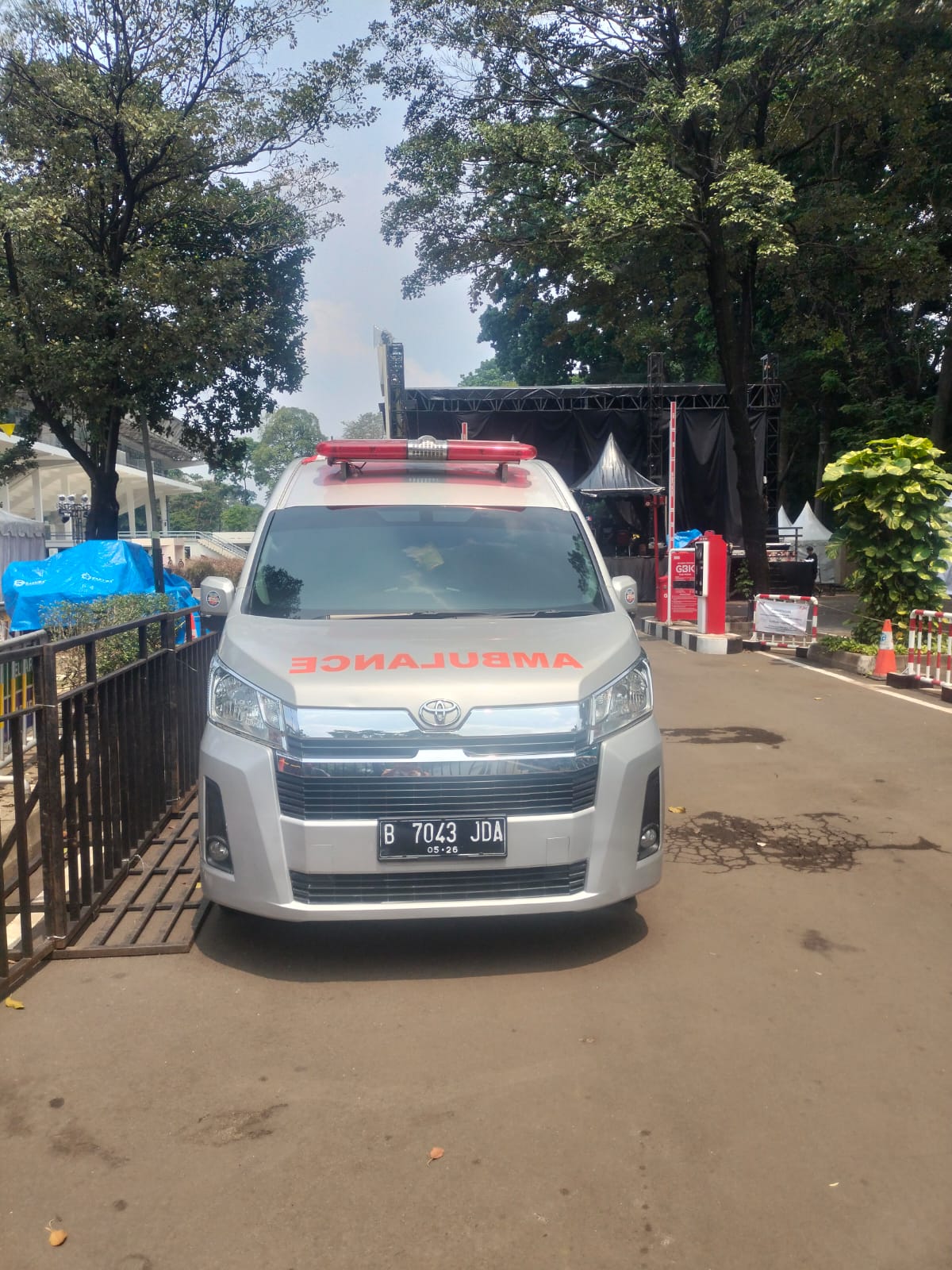 Jasa Sewa Ambulance Proses Mudah Cepat di Kamal Jakarta Barat, Layanan Staff Terpercaya Hubungi WA 085219220366